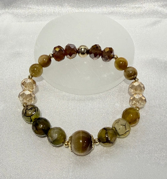 18 of 100 Bracelet with tiger’s eye, agate and crystal