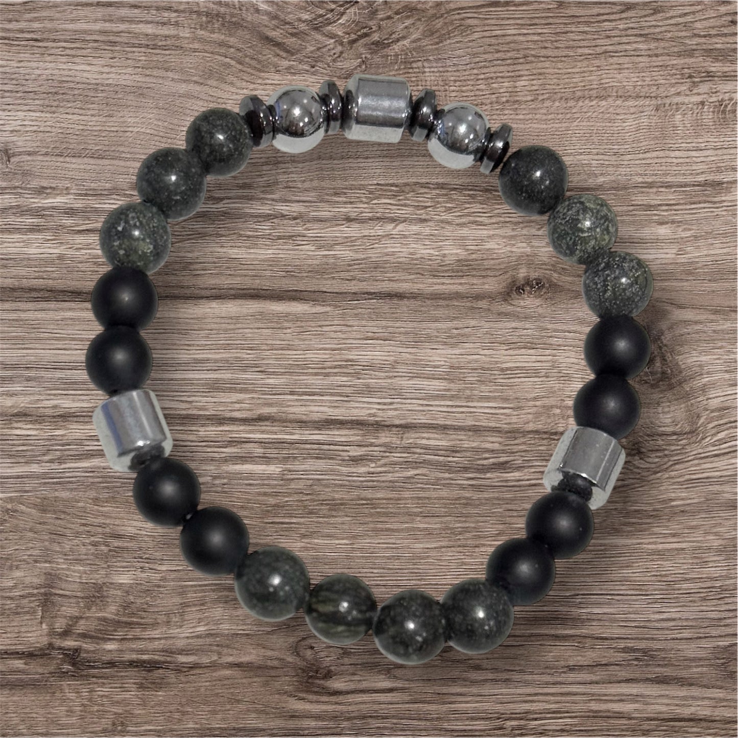 Men’s bracelet with serpentine, agate and hematite. 8mm.