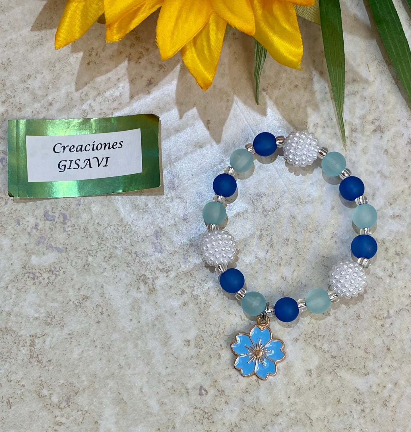 Flower bracelet. White and blue. 6”