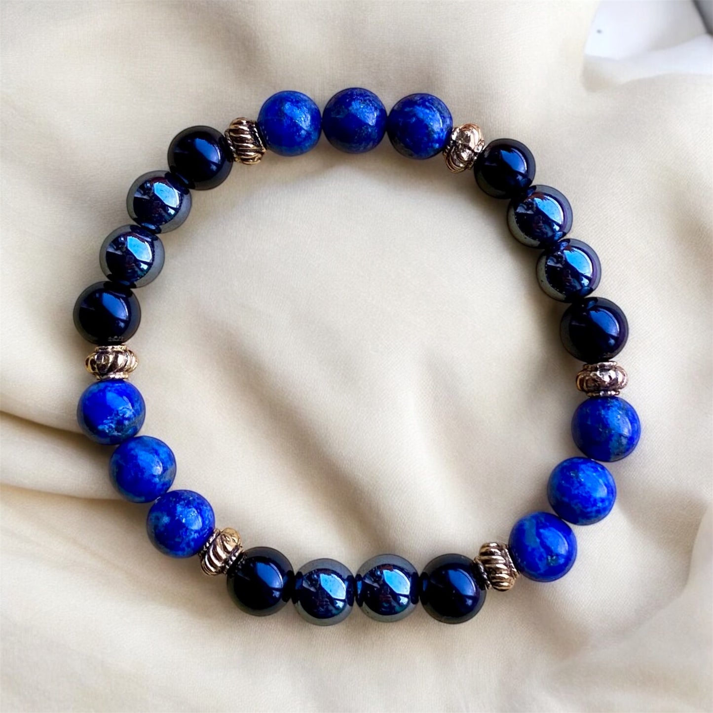 WISDOM bracelet with onix, hematite and lapislazuli