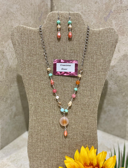 1027. Short necklace with crystal and orange agate