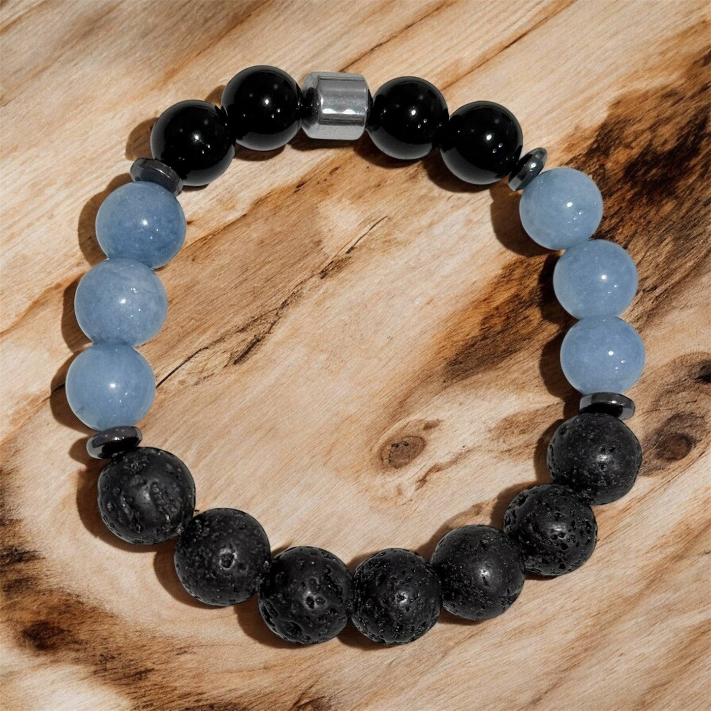 Men’s bracelet with aquamarine, onix and volcanic beads. 10mm.