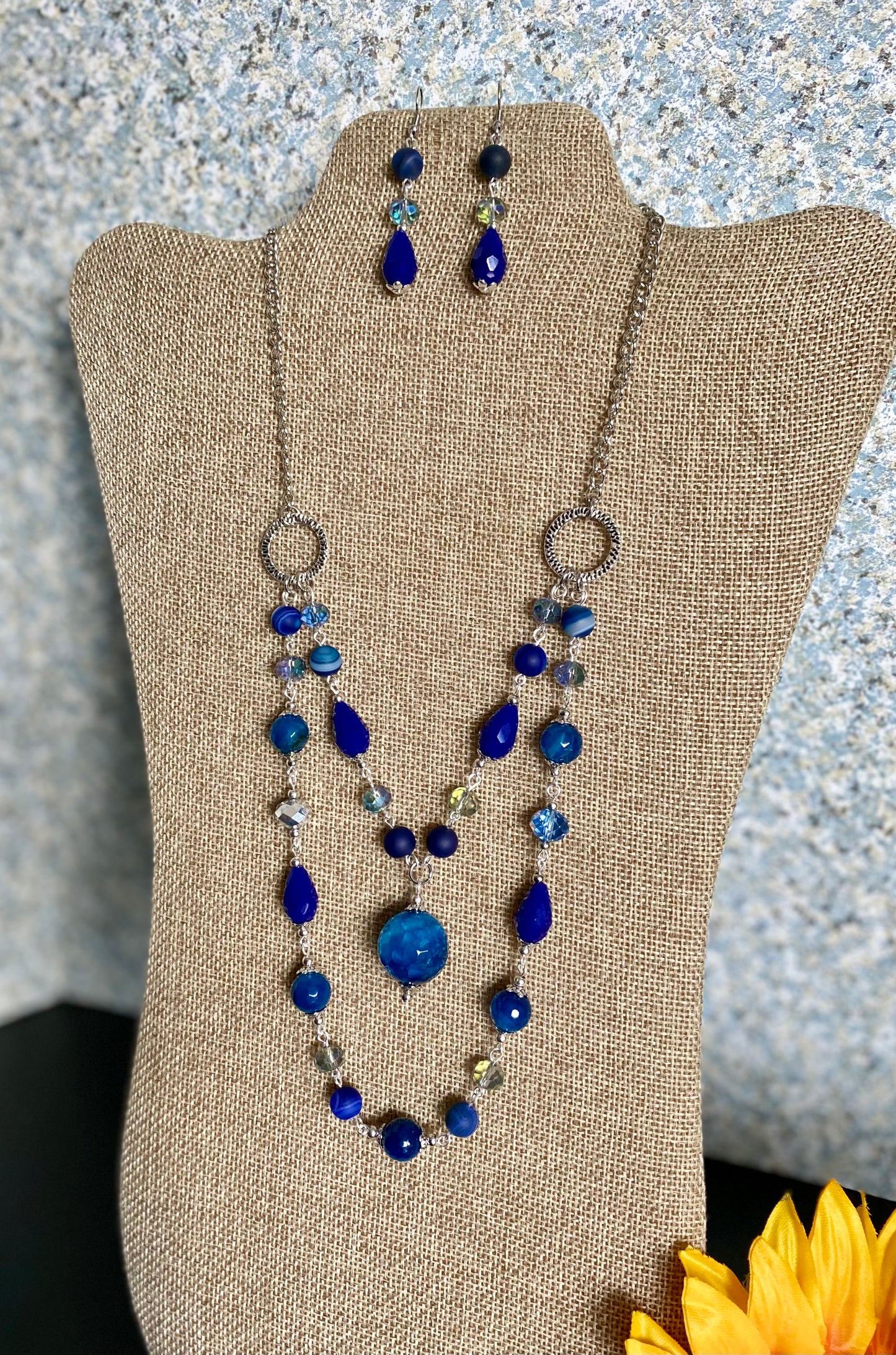 2033. Double necklace with blue agate and crystals