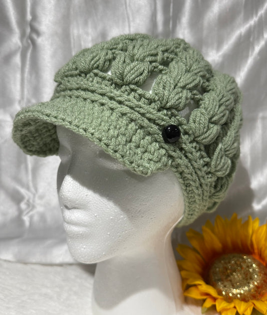 G001. Gorrito CORAZON tejido a mano